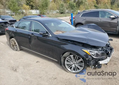 2018 Genesis G80 Base из США, поврежденный, VIN KMHGN4JE4JU251014